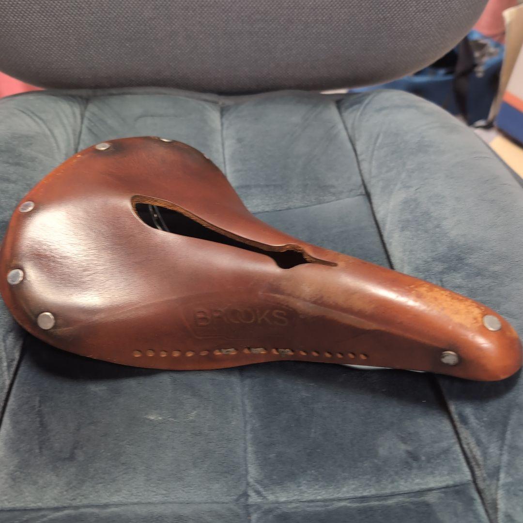 BROOKSのサドル B17