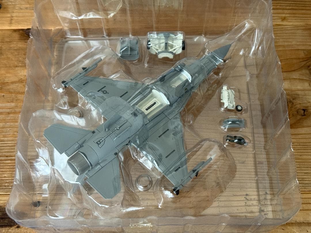 ホビーマスター HA3830 F-16CJ アメリカ空軍 第20戦闘航空団
