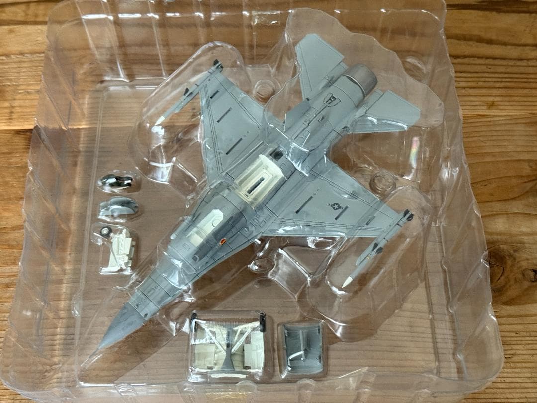 ホビーマスター HA3830 F-16CJ アメリカ空軍 第20戦闘航空団