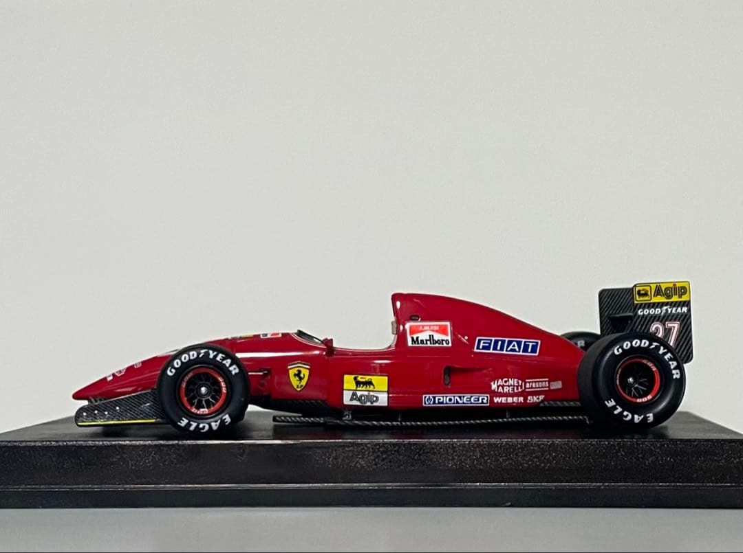 1/43 フェラーリF92A アレジ　マルボロタバコ仕様　1992年 F1