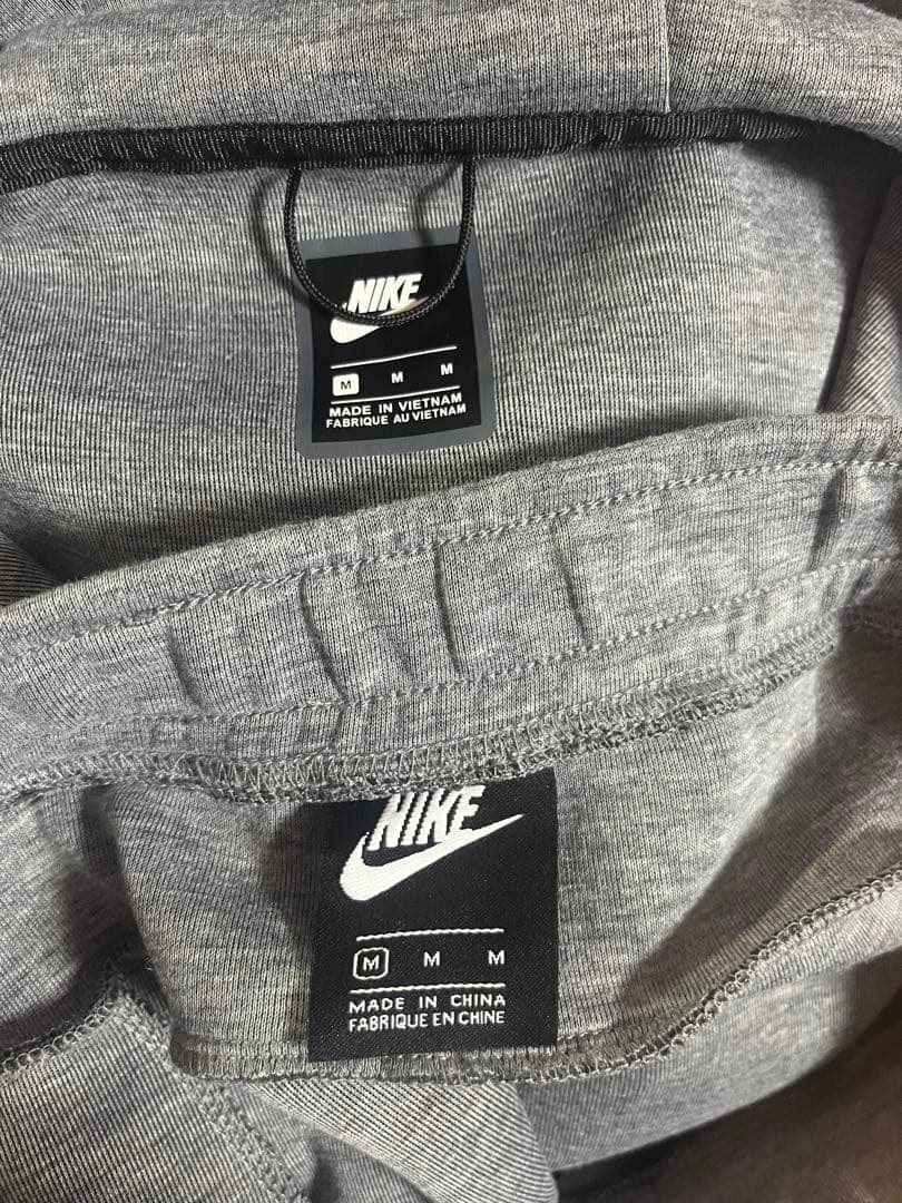 【極美品格安M】NIKE グレー テックフリース セットアップ