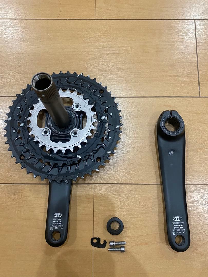 Shimano XT FC-M8000/T8000 クランクセット　※休日値引