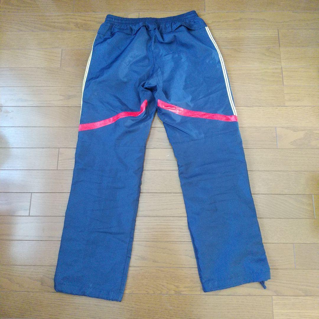 アディダス　プロフェショナル