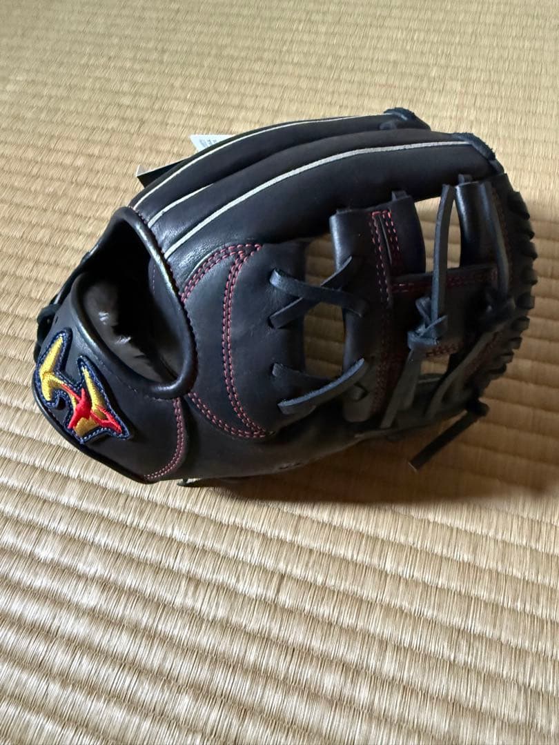 「お得」新品 硬式用トレーニンググローブ 右投げ ブラック トレーニング