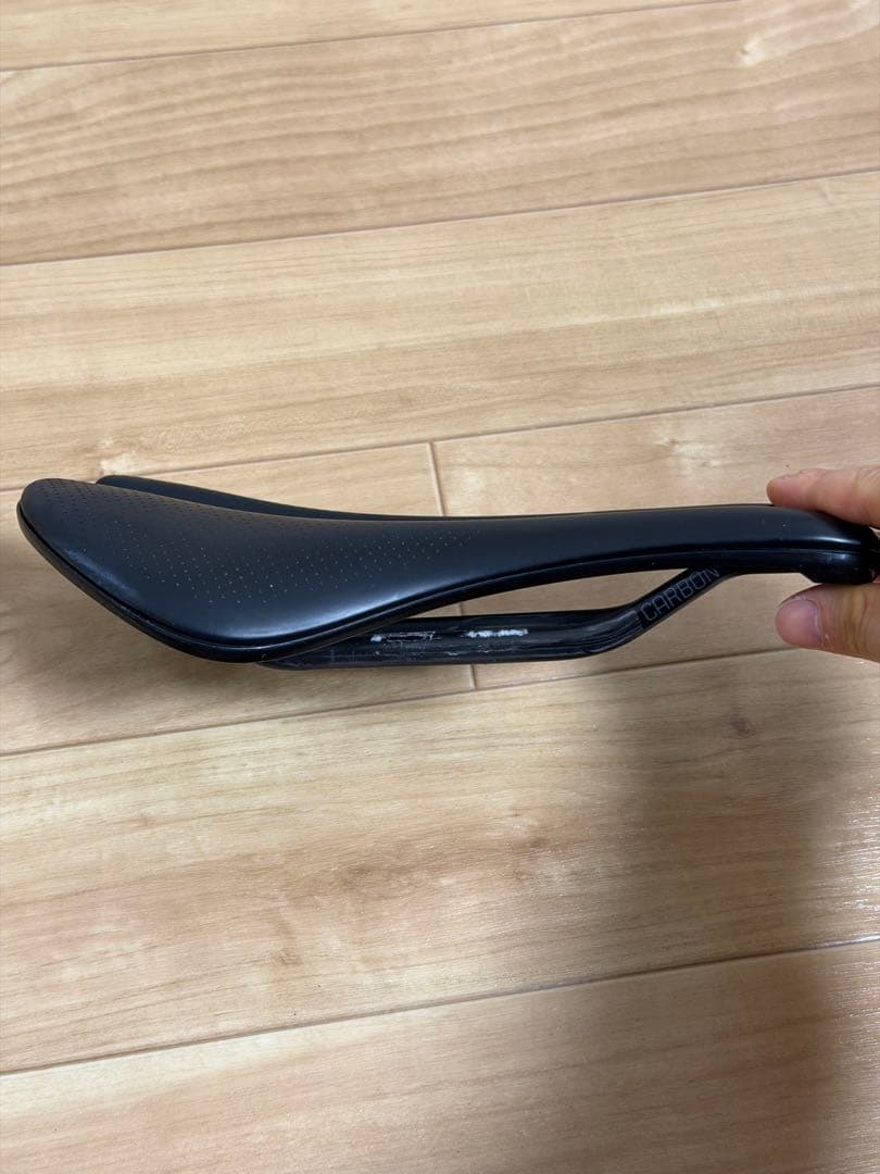ボントレガー AEOLUS PRO 145mm カーボンサドル サドルマウント付