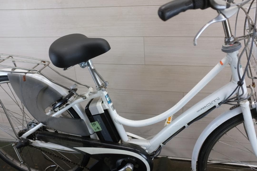電動自転車ヤマハPAS　ami　3段　8.9Ah 充電器あり