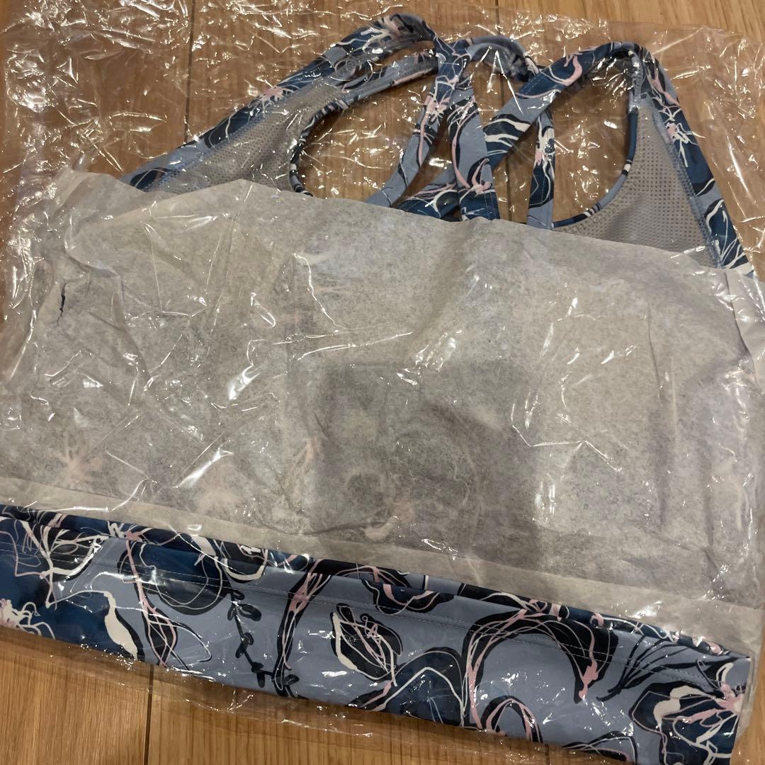 新品未開封LAVA SUKALA ラインフラワープリントブラトップ S