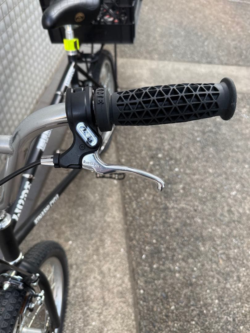 【連休特別価格】KINASHI CYCLE BMXクルーザー　バスケット付き