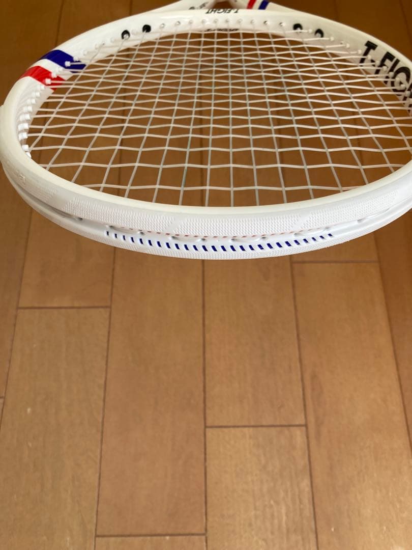 美品2025年 TecnifibreT-FIGHT 300S G2 98インチ