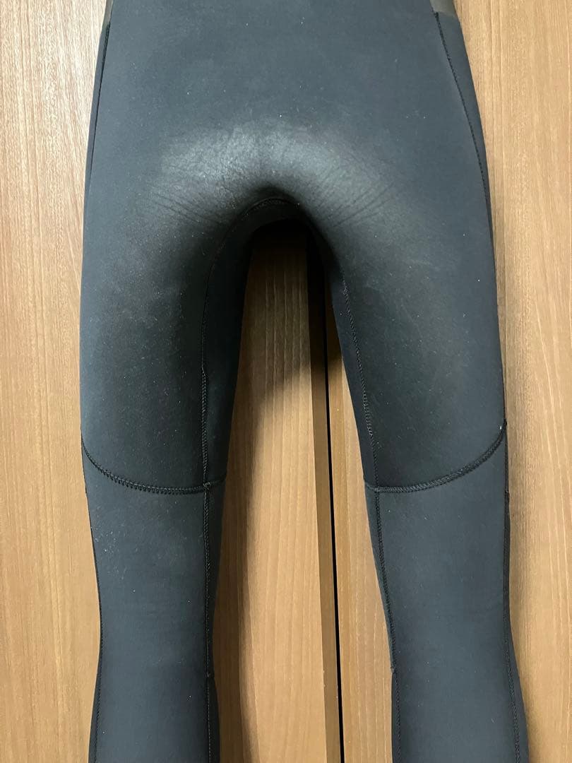 美品レディースウェットスーツ　セミドライ裏起毛