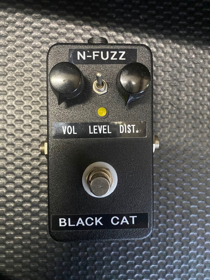 BLACK CAT N-FUZZ ギターエフェクター