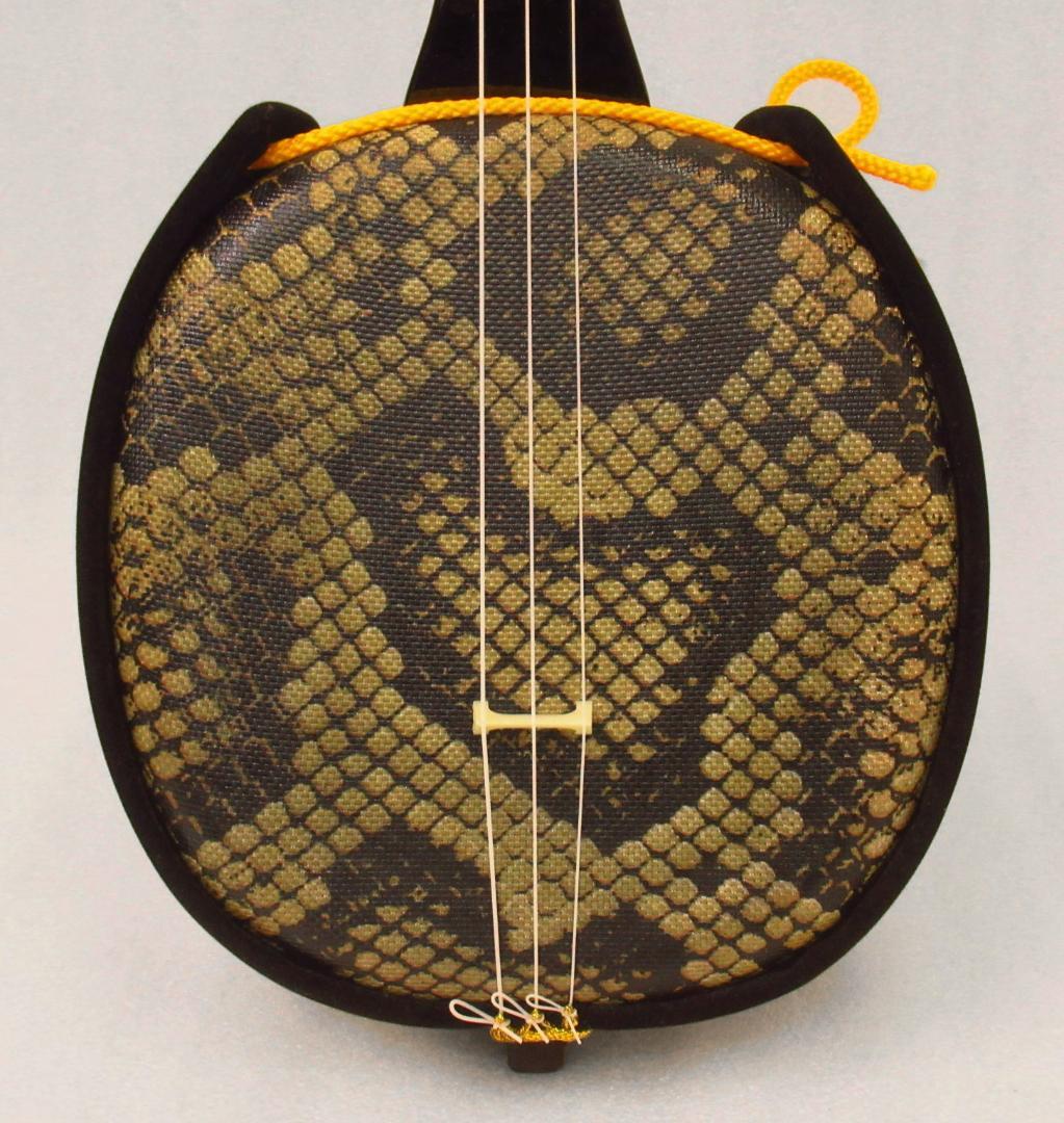 沖縄三線 初心者向けセット 美品 / 人工皮革