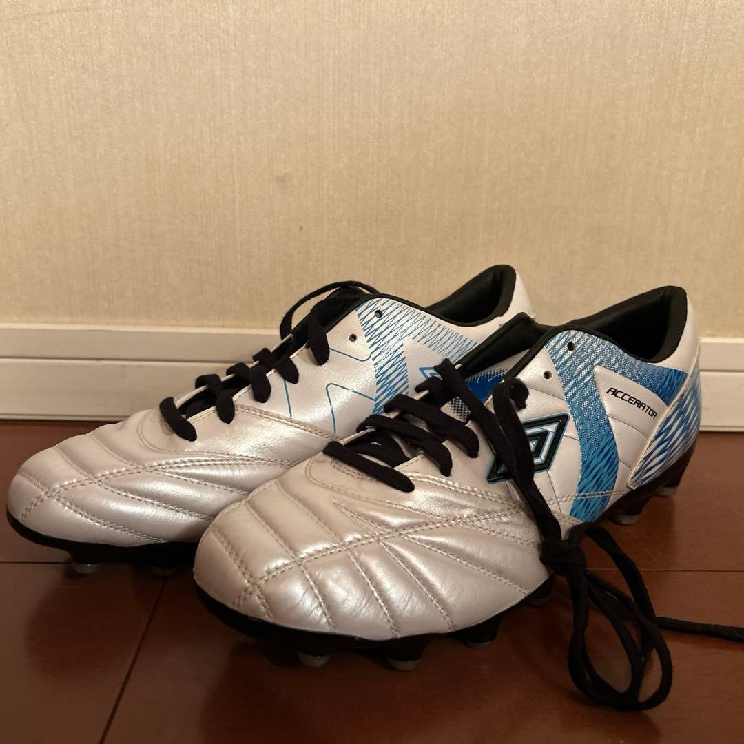 【新品未使用】umbro アクセレイターf v3 HG