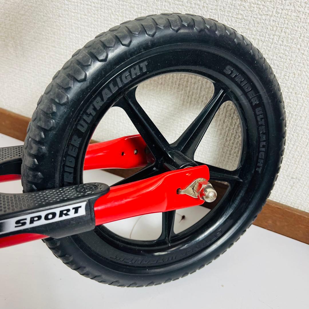 正規品　ストライダー スポーツ　12インチ レッド　純正プロテクター付き