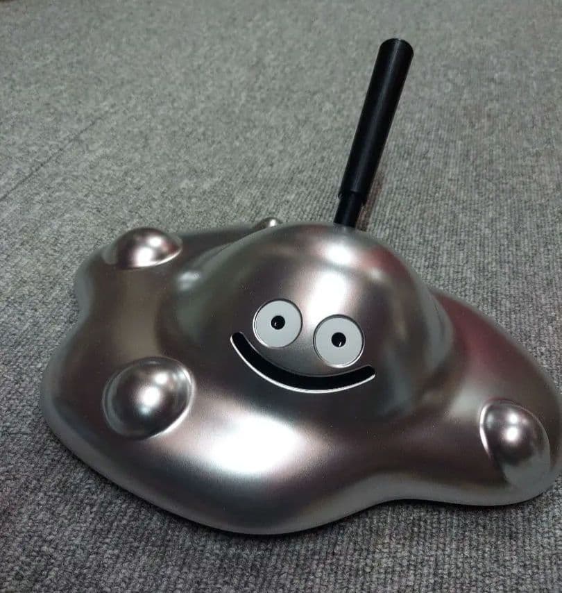 はぐれメタル型　粘着クリーナー(コロコロ)